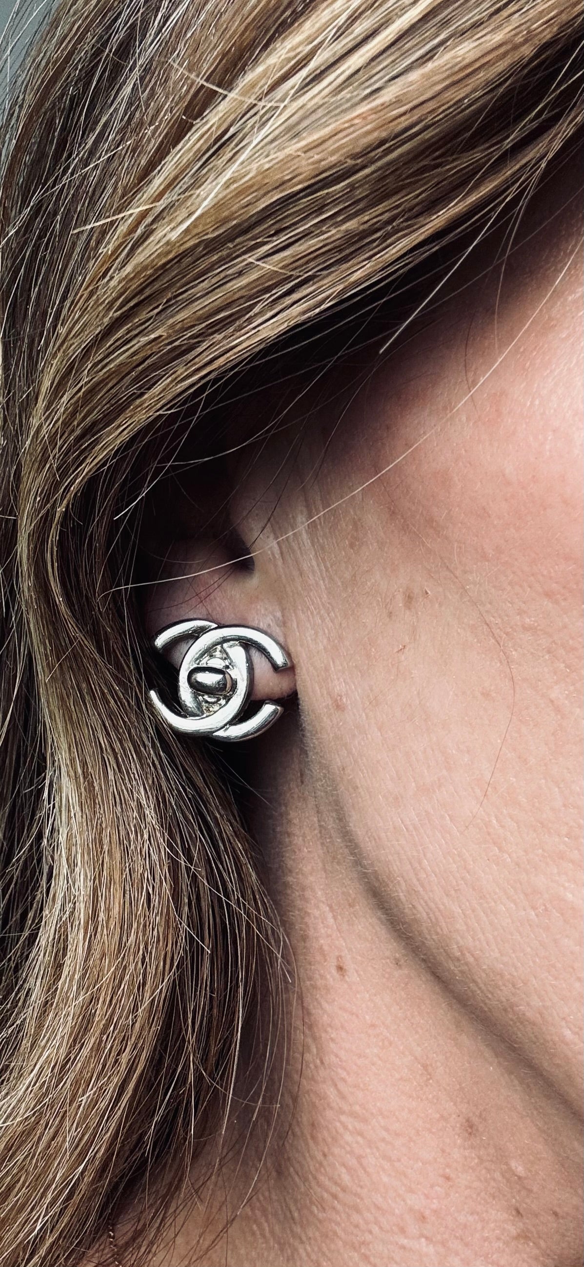 Chanel Vintage Rare Siver Turnlock Earring