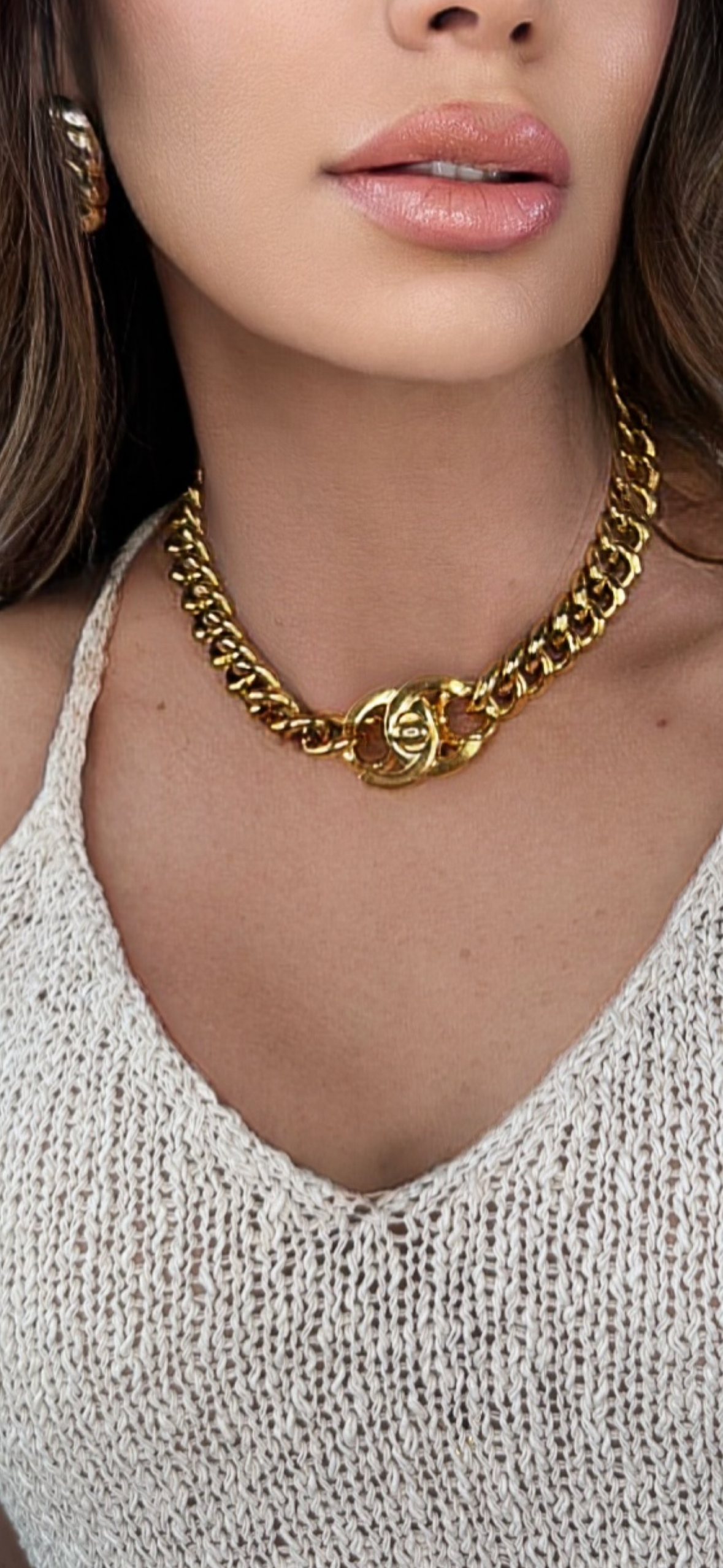 Chanel Rare Vintage 1996 Turnlock Curb Choker
