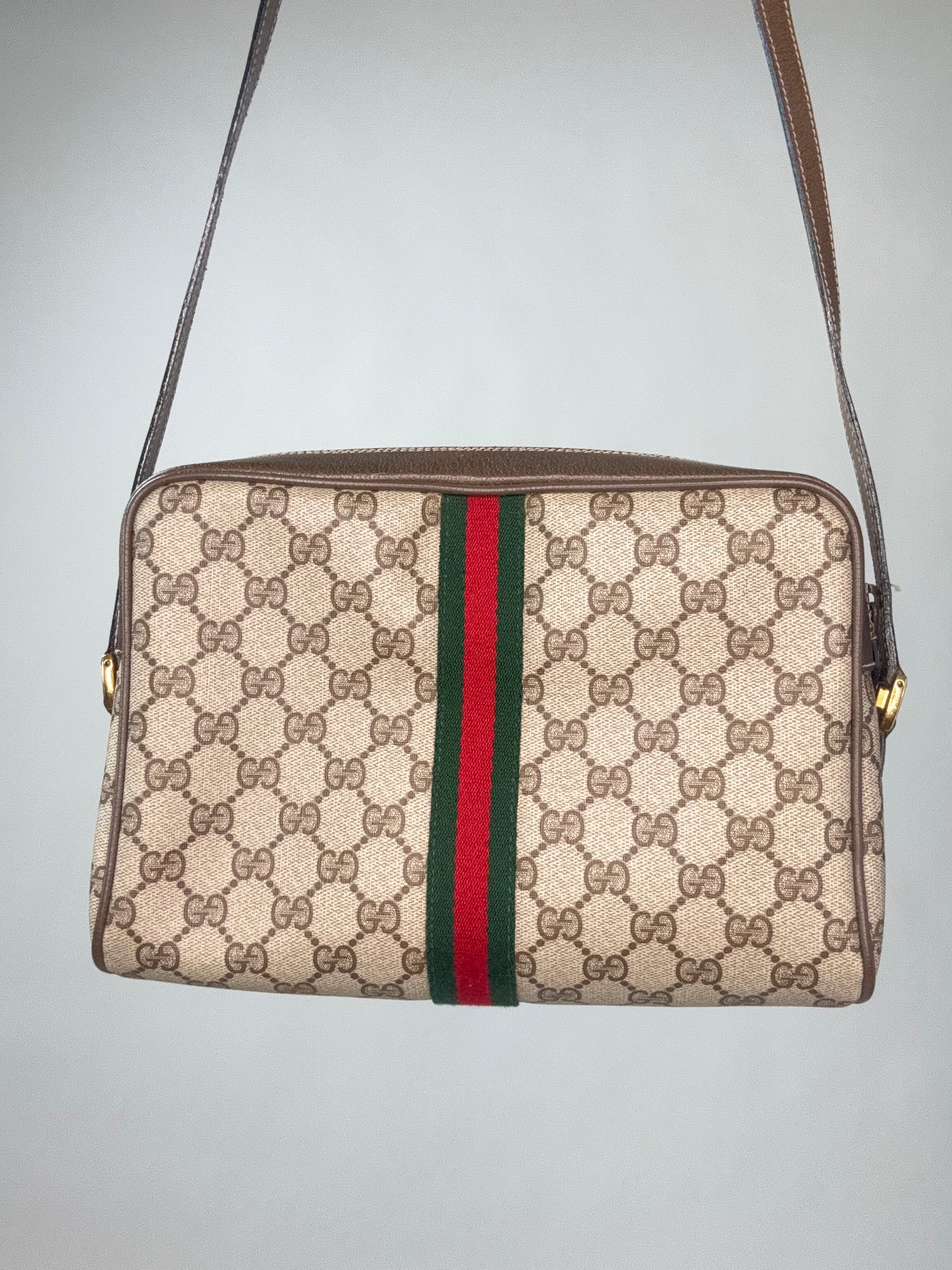 Gucci Sherry Line Vintage Supreme Crossbody Medium