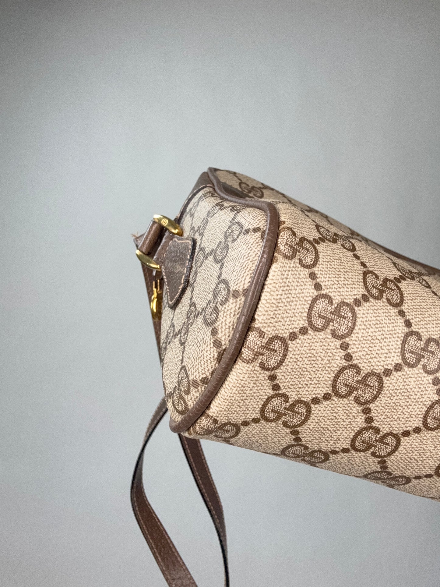 Gucci Sherry Line Vintage Supreme Crossbody Medium
