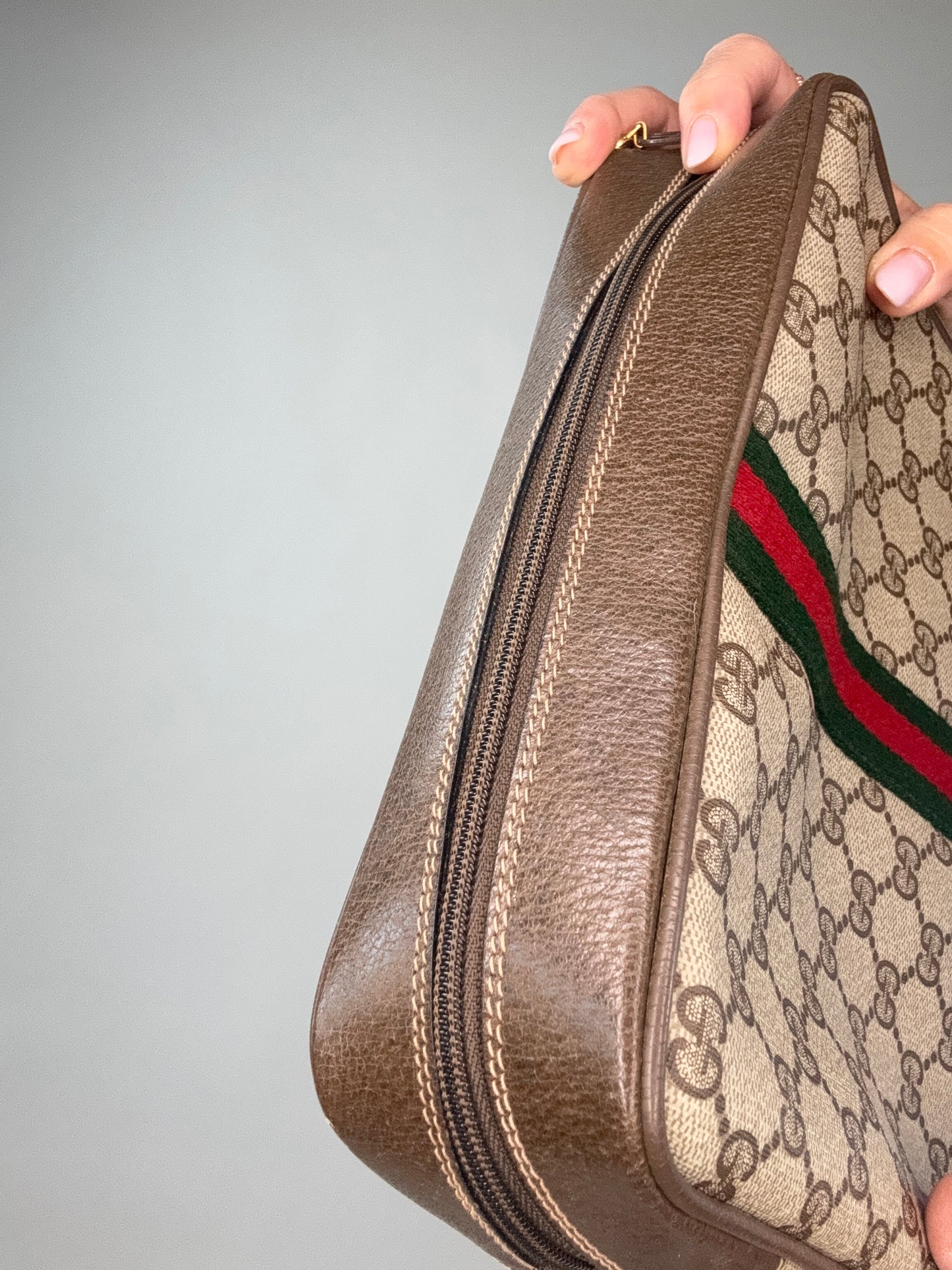 Gucci Sherry Line Vintage Supreme Crossbody Medium