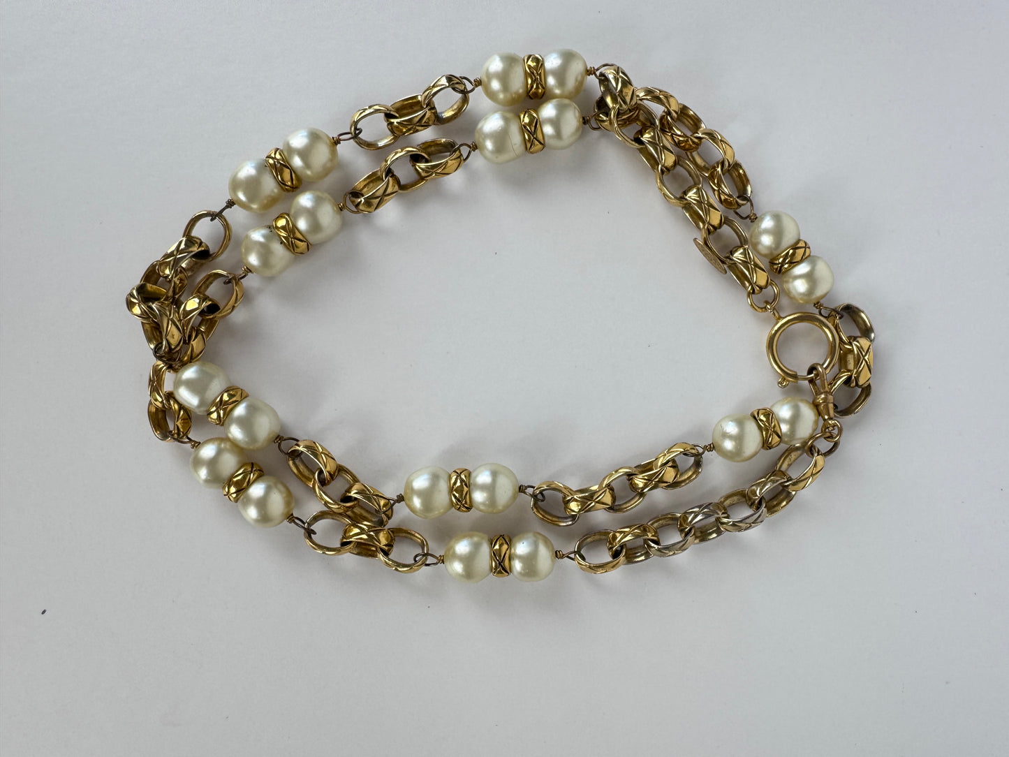 Chanel Rare Bijoux Pearl Chain Necklace