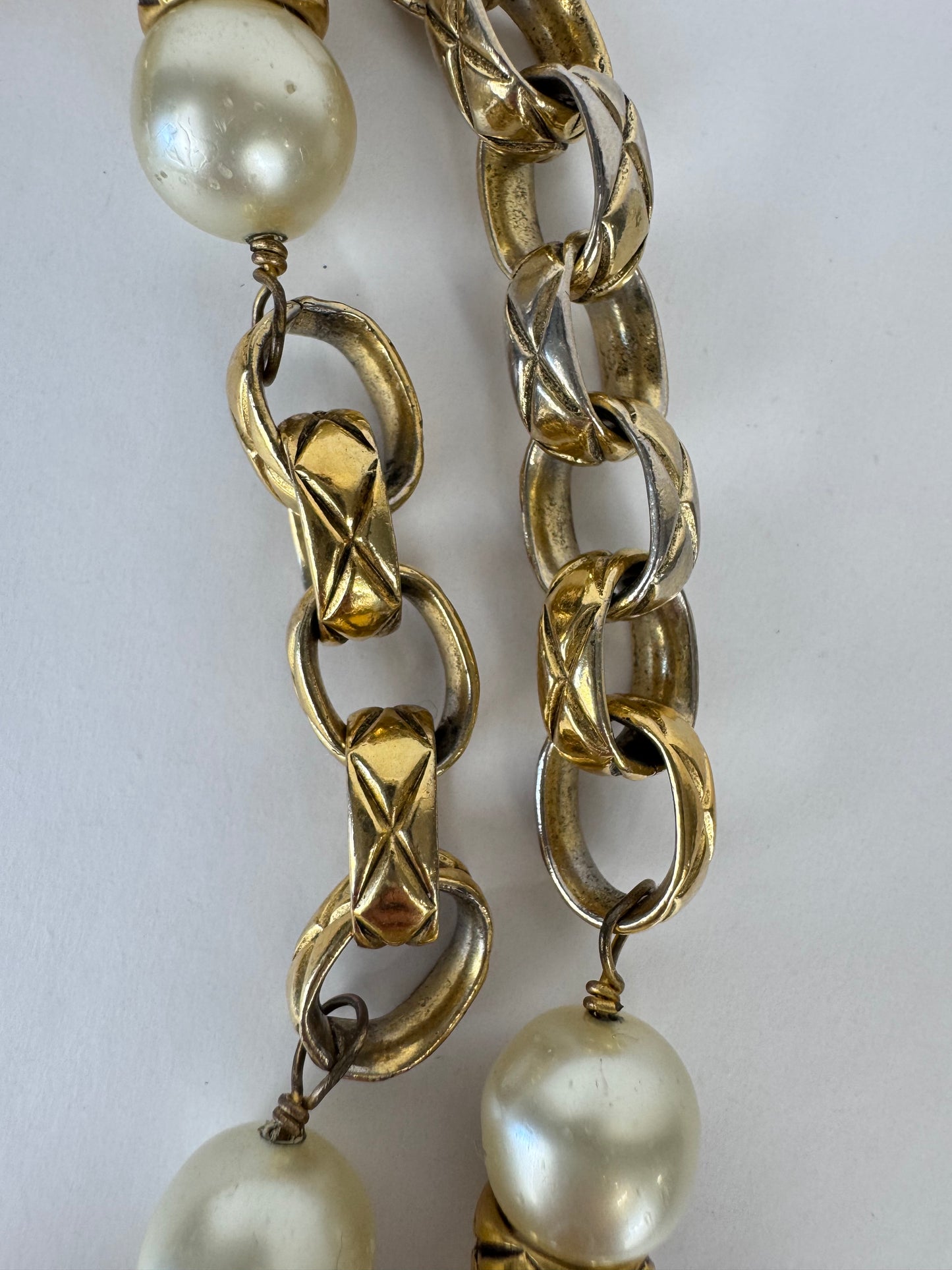 Chanel Rare Bijoux Pearl Chain Necklace