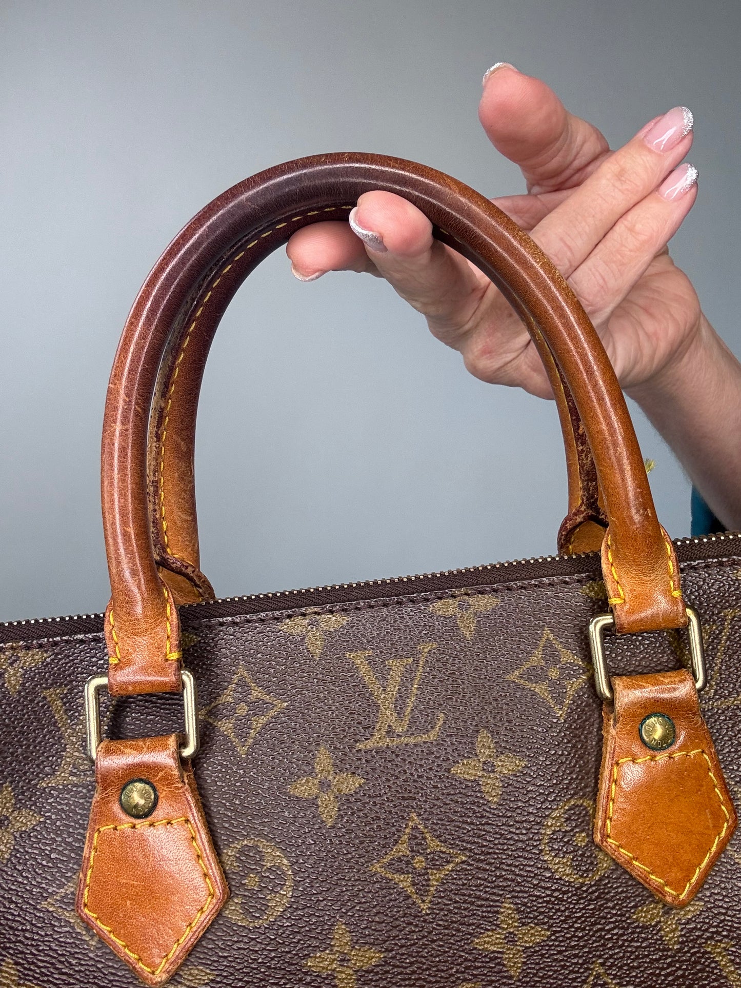 Louis Vuitton Vintage Monogram Tringle Sac
