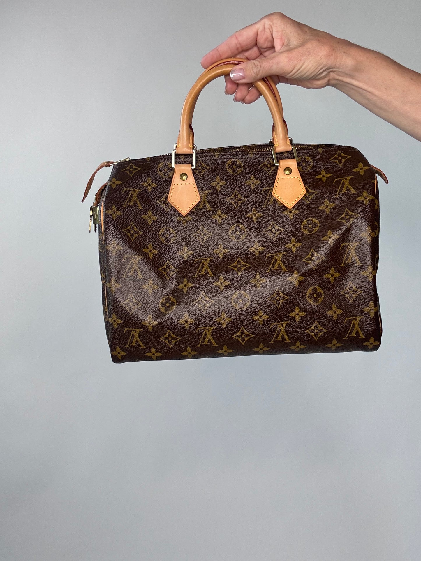 Louis Vuitton Vintage Monogram Speedy 30