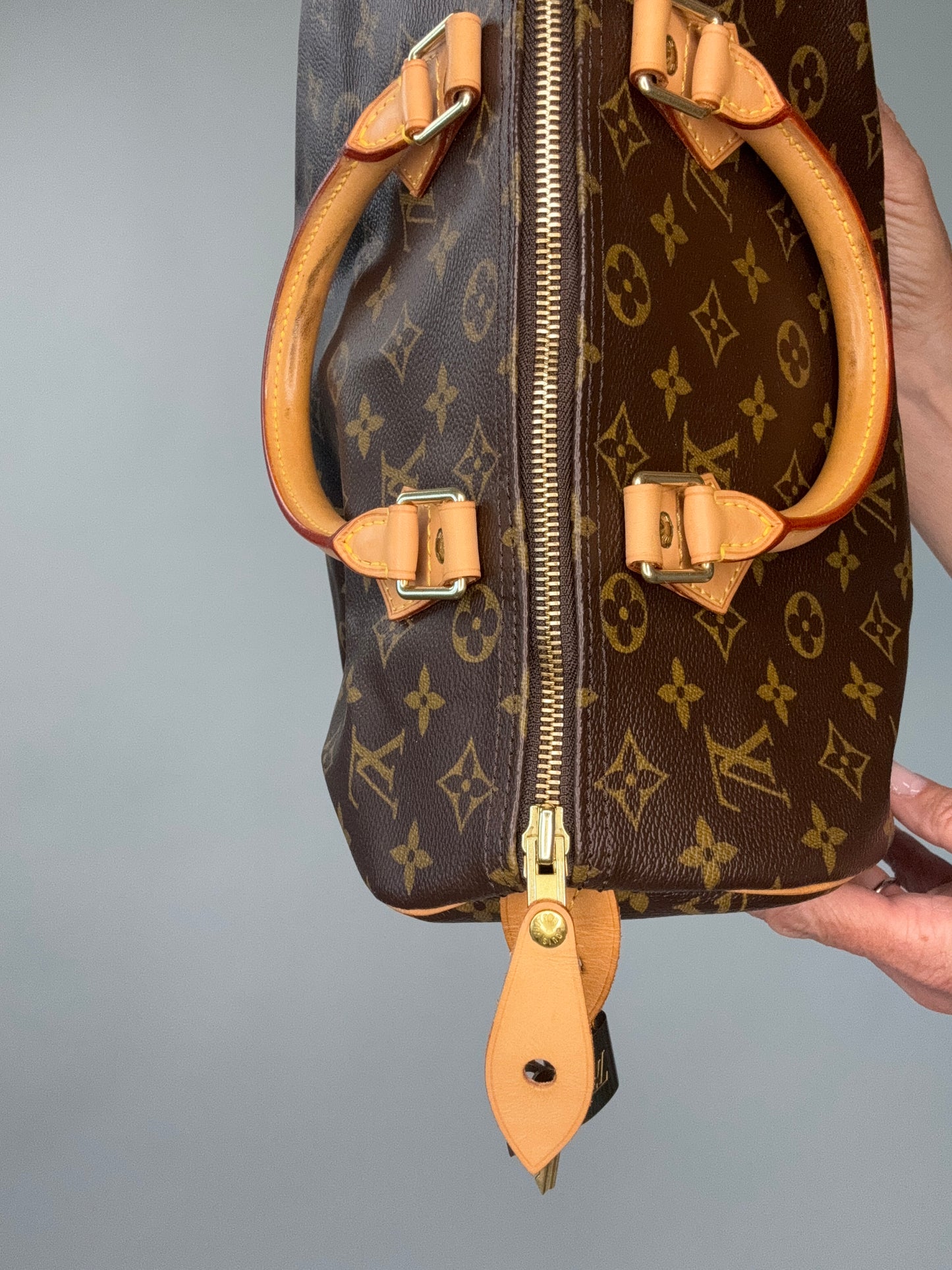 Louis Vuitton Vintage Monogram Speedy 30
