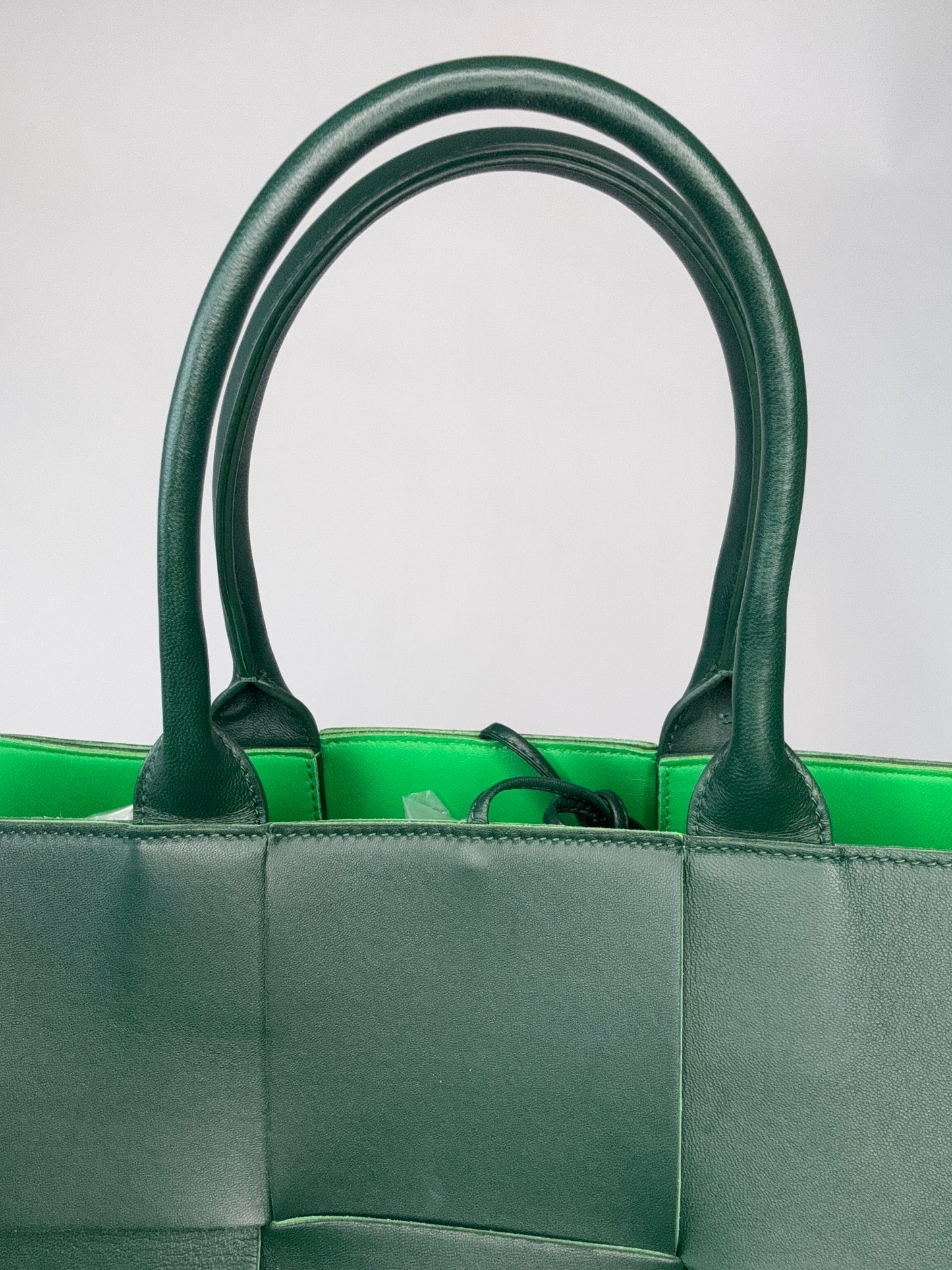 Bottega Veneta Small Green Arco Bag With Pouch