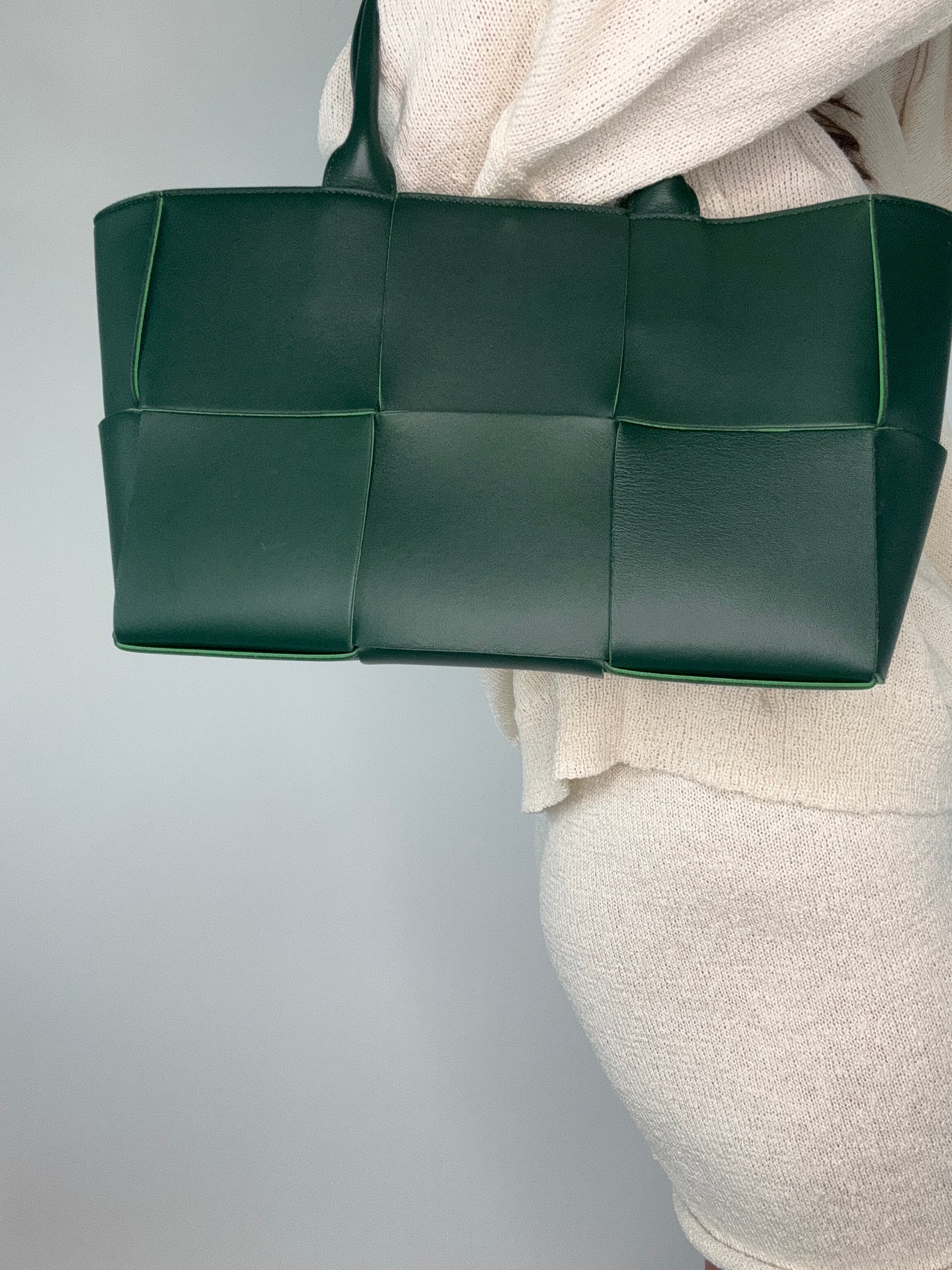 Bottega Veneta Small Green Arco Bag With Pouch