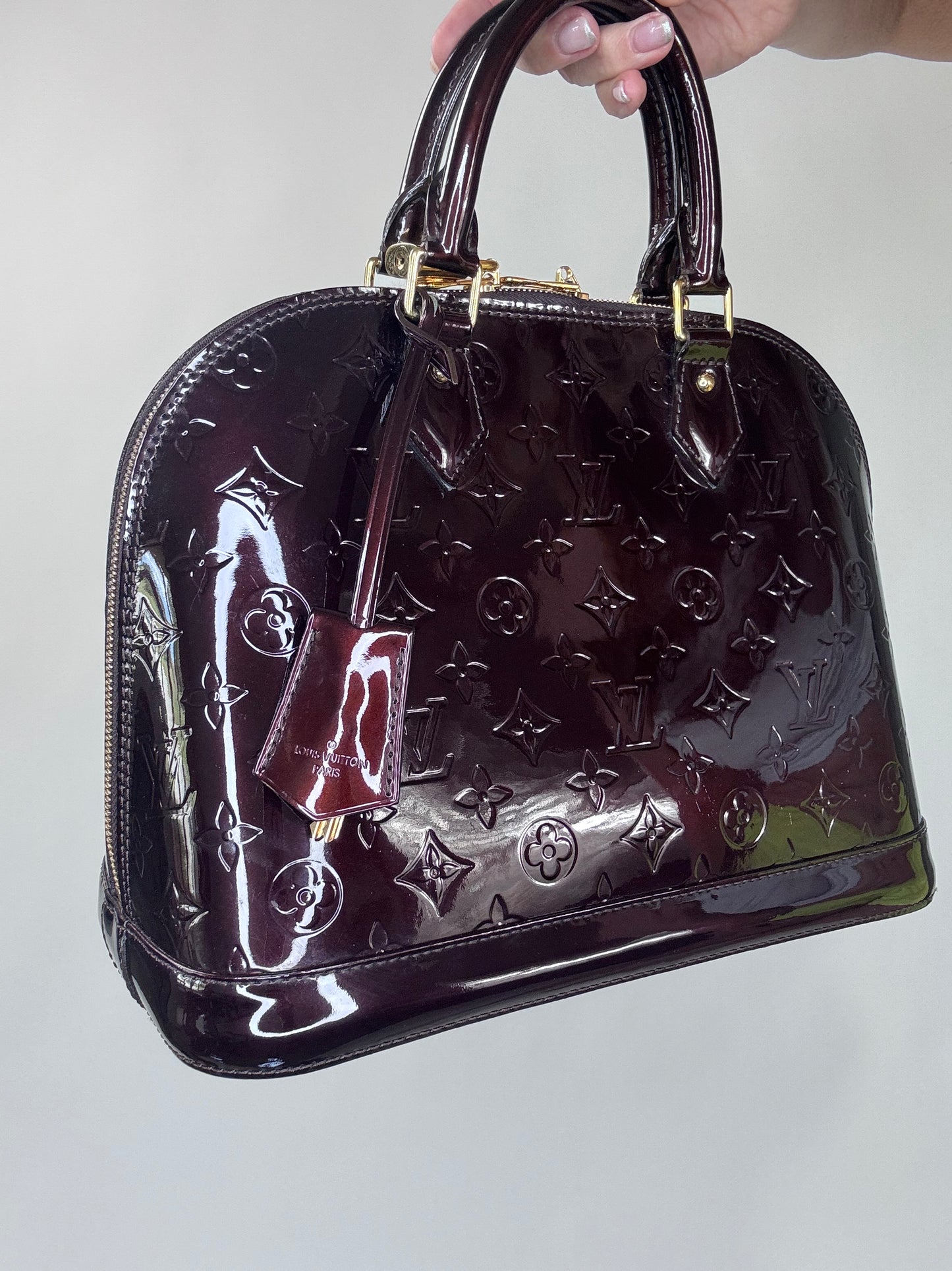 Louis Vuitton Alma GM Vernis Burgundy