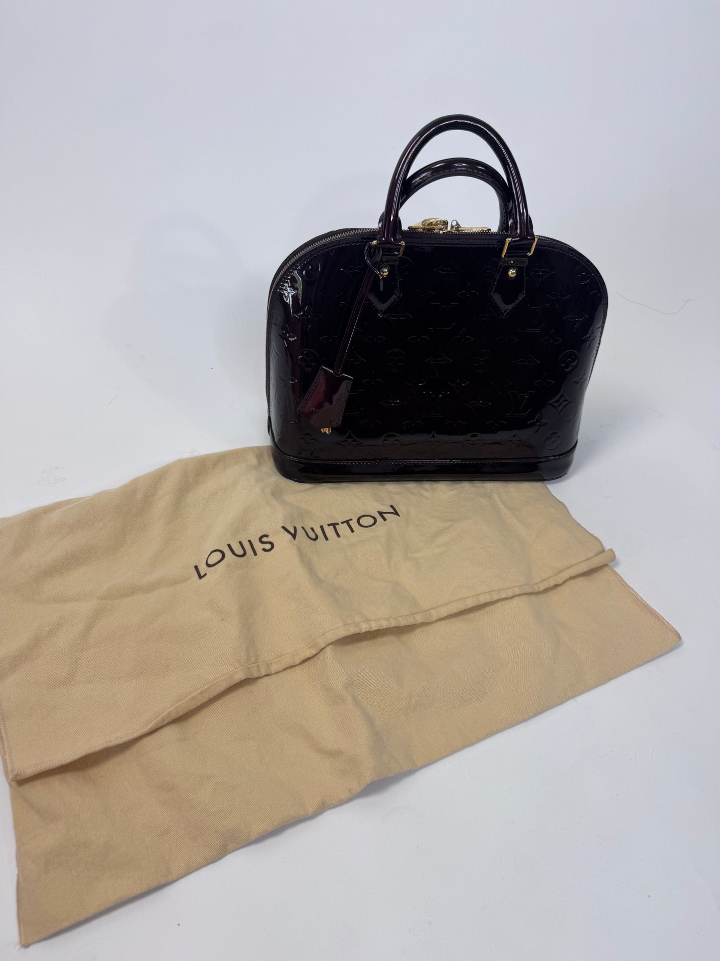 Louis Vuitton Alma GM Vernis Burgundy