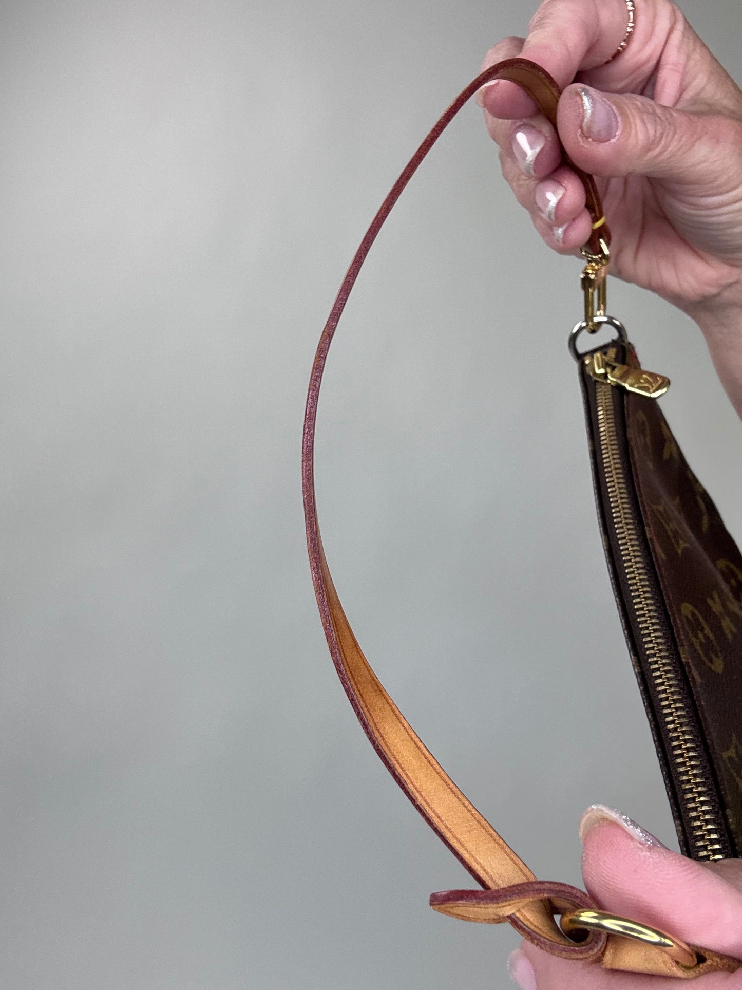 Louise Vuitton Takashi Murakami Cherry Pochette