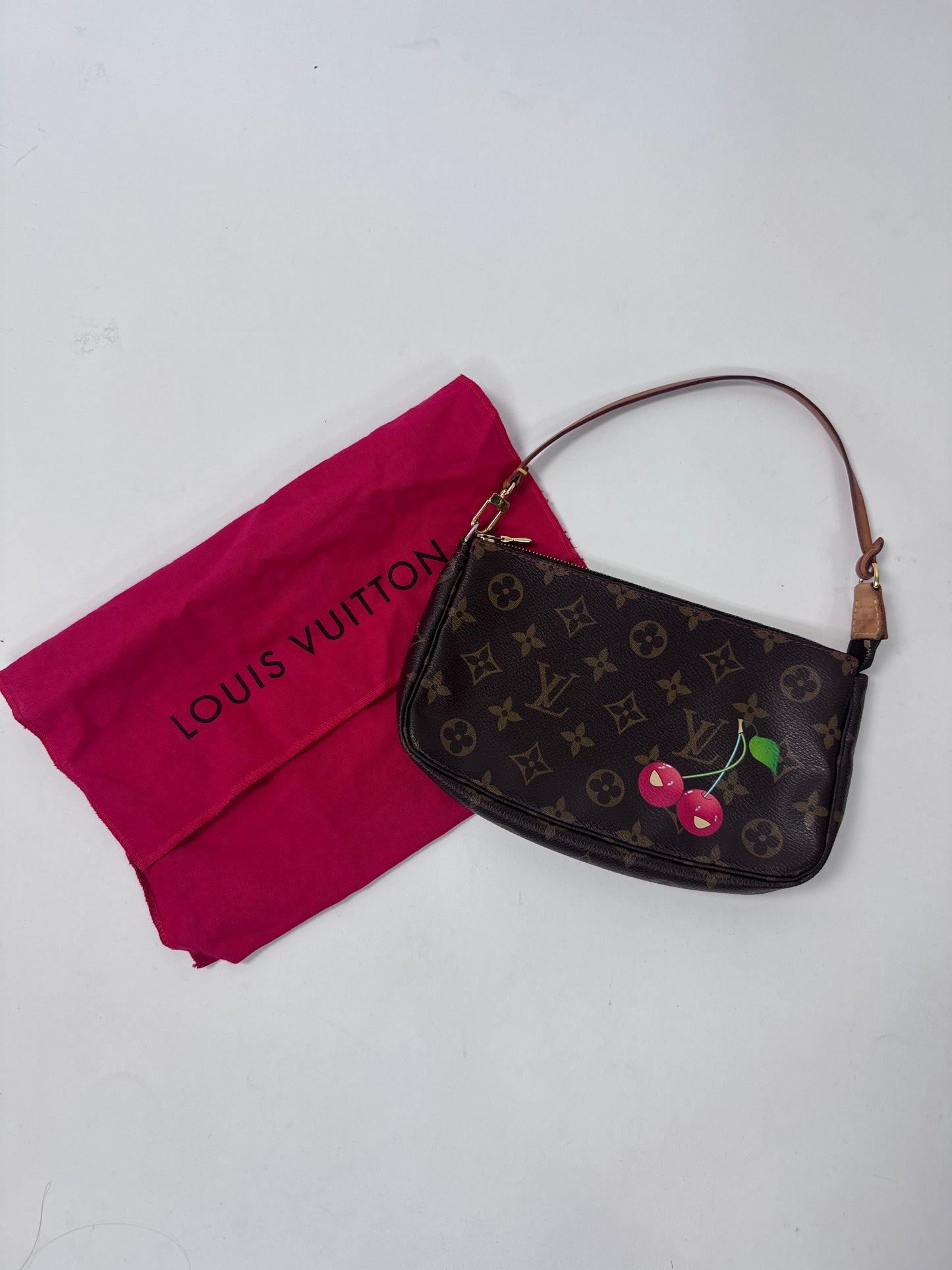 Louise Vuitton Takashi Murakami Cherry Pochette