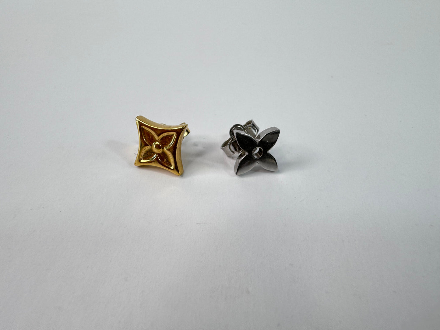 Louis Vuitton Bookie LV Gold Silver Hardware