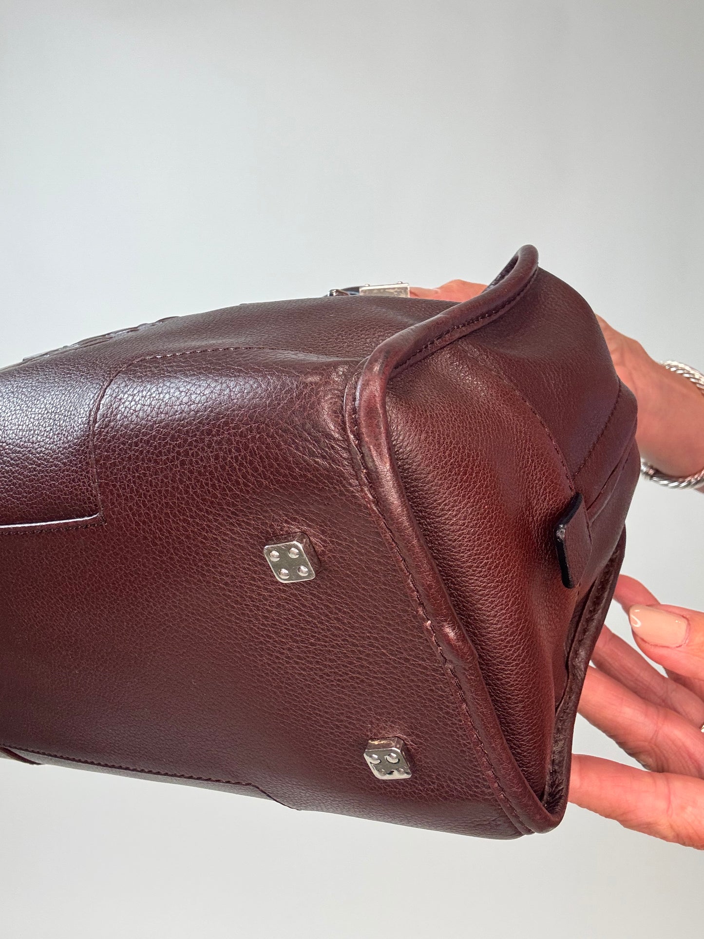 Loewe Amazona 28 Calfskin Leather Satchel - Burgundy Brown