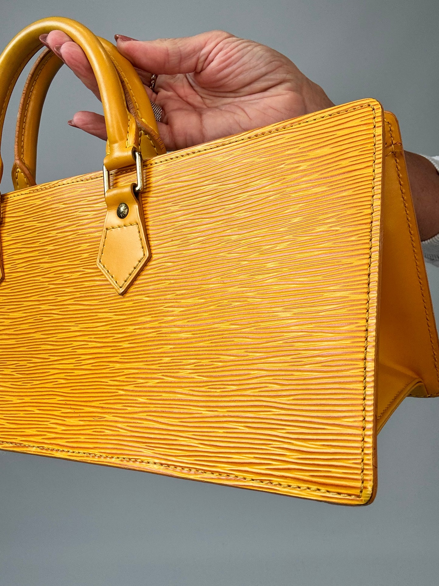 Louis Vuitton Epi Triangle Sac-Yellow