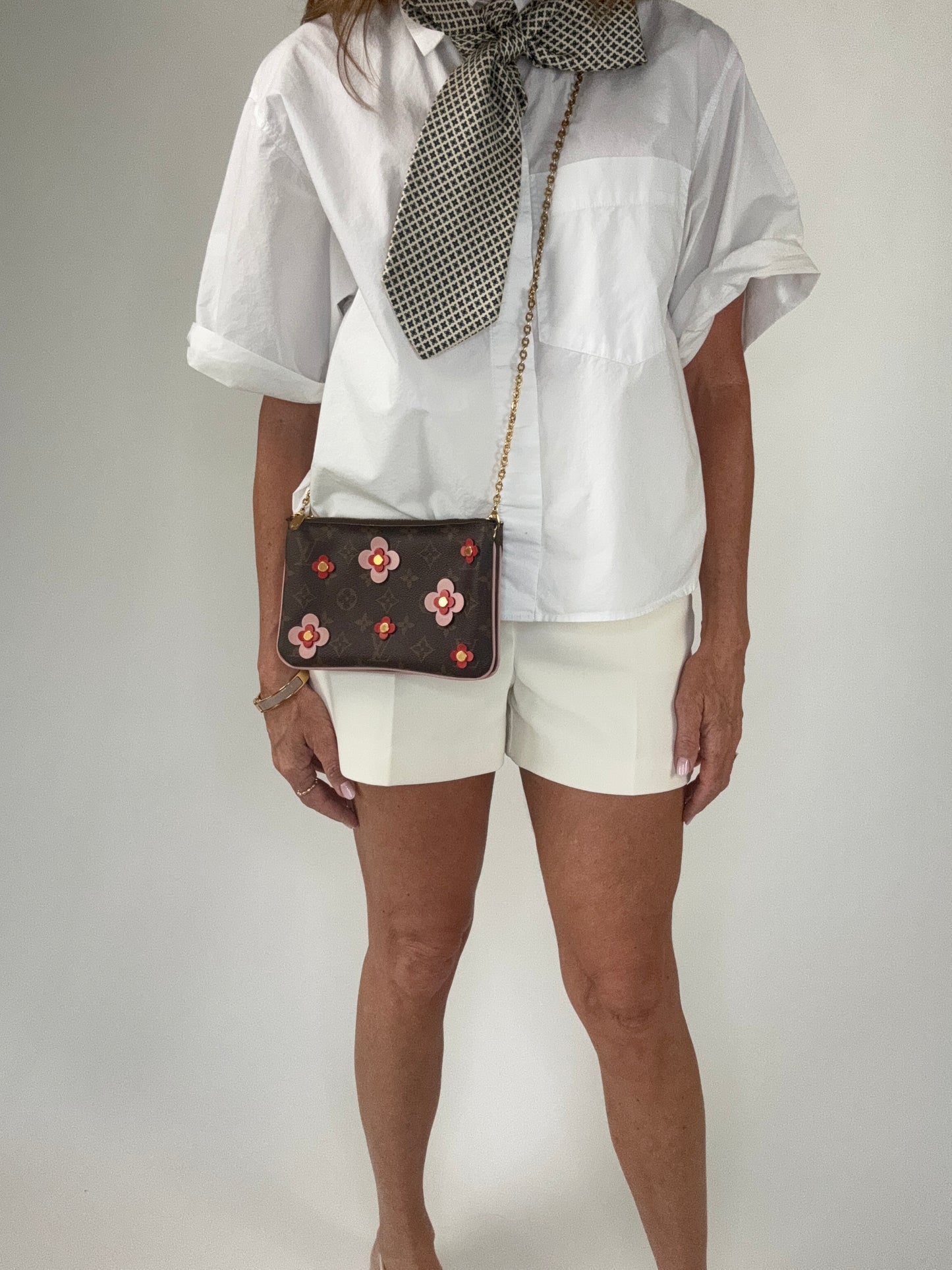 Louis Vuitton Monogram Canvas Blooming Flowers Pochette