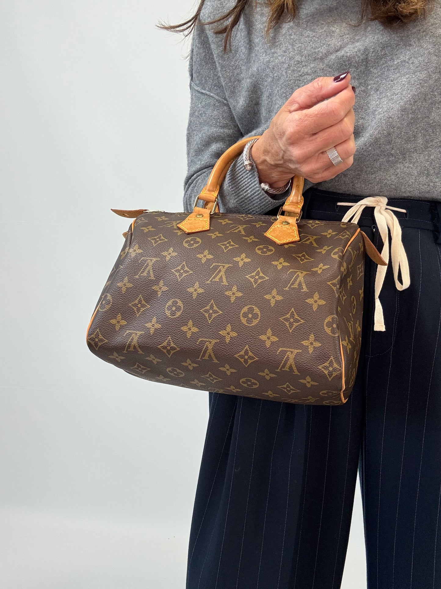 Louis Vuitton Monogram Speedy 25