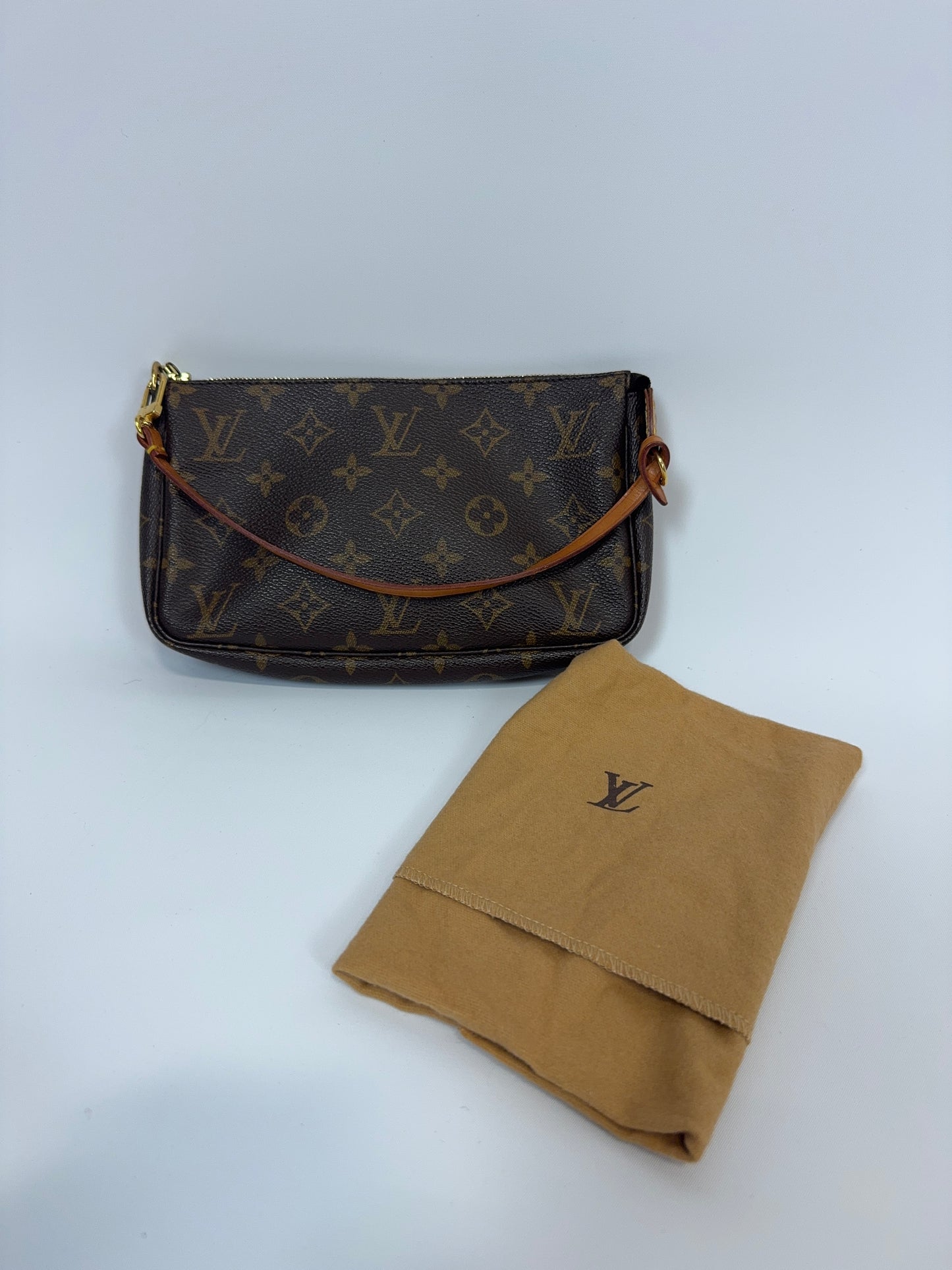 Louis Vuitton Pochette Accessoires Monogram Bag