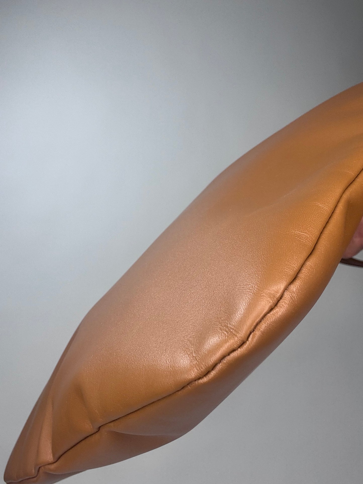 Miu Miu Ivy Leather Shoulder Bag - Light brown