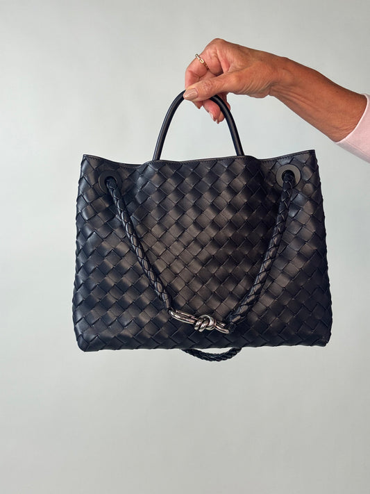 Bottega Veneta Andiamo Medium - Navy