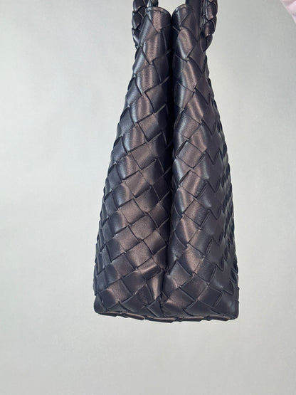 Bottega Veneta Andiamo Medium - Navy