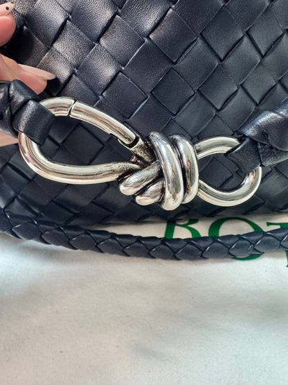 Bottega Veneta Andiamo Medium - Navy