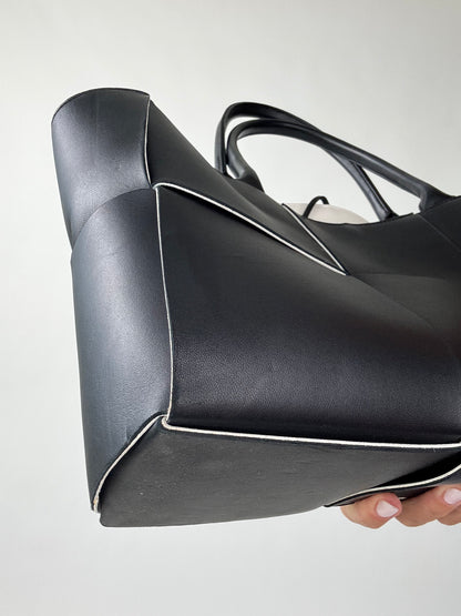 Bottega Veneta Nappa Intrecciato Arco Tote - Medium / Black