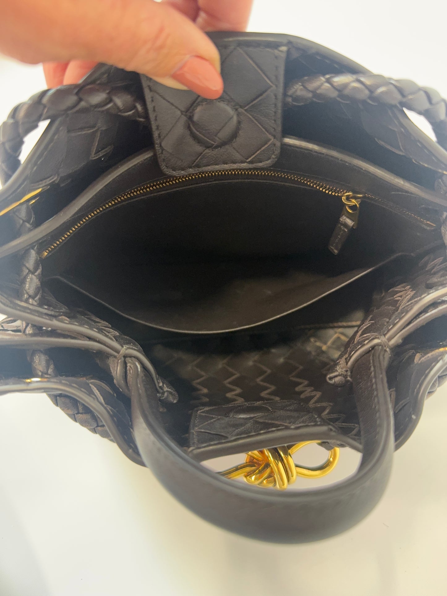 Bottega Veneta Small Andiamo - Brown