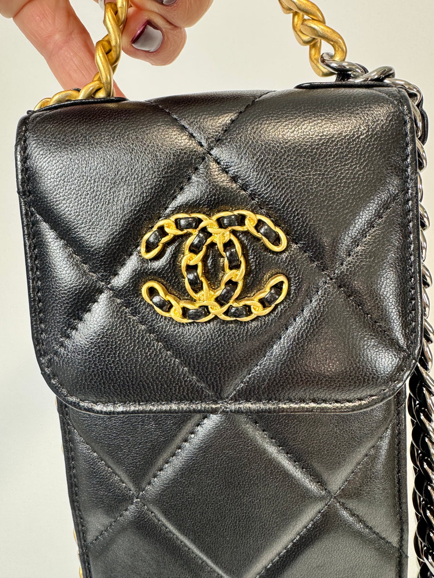 Chanel 19 Lambskin Quilted Phone Holder w/Chain - Black