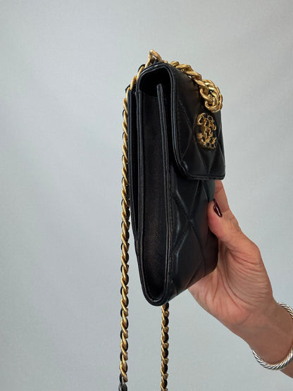 Chanel 19 Lambskin Quilted Phone Holder w/Chain - Black
