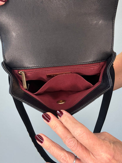 Chanel 19 Quilted Calfskin Leather Waist Bag - Black