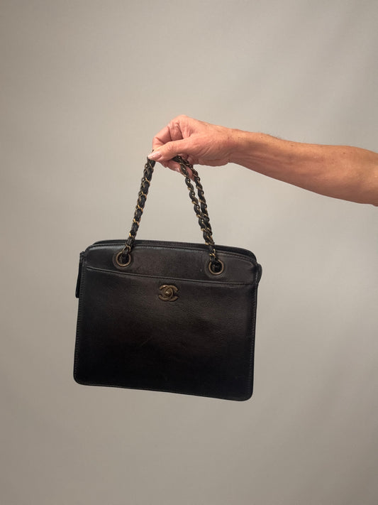 Chanel CC Turnlock Tote Bag - Black