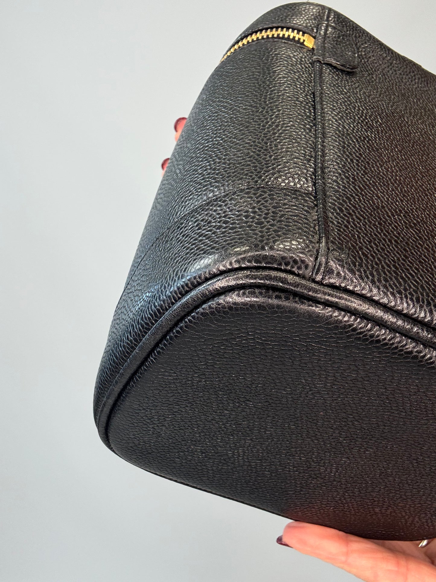 Chanel Caviar Vanity Cosmetic Case - Black