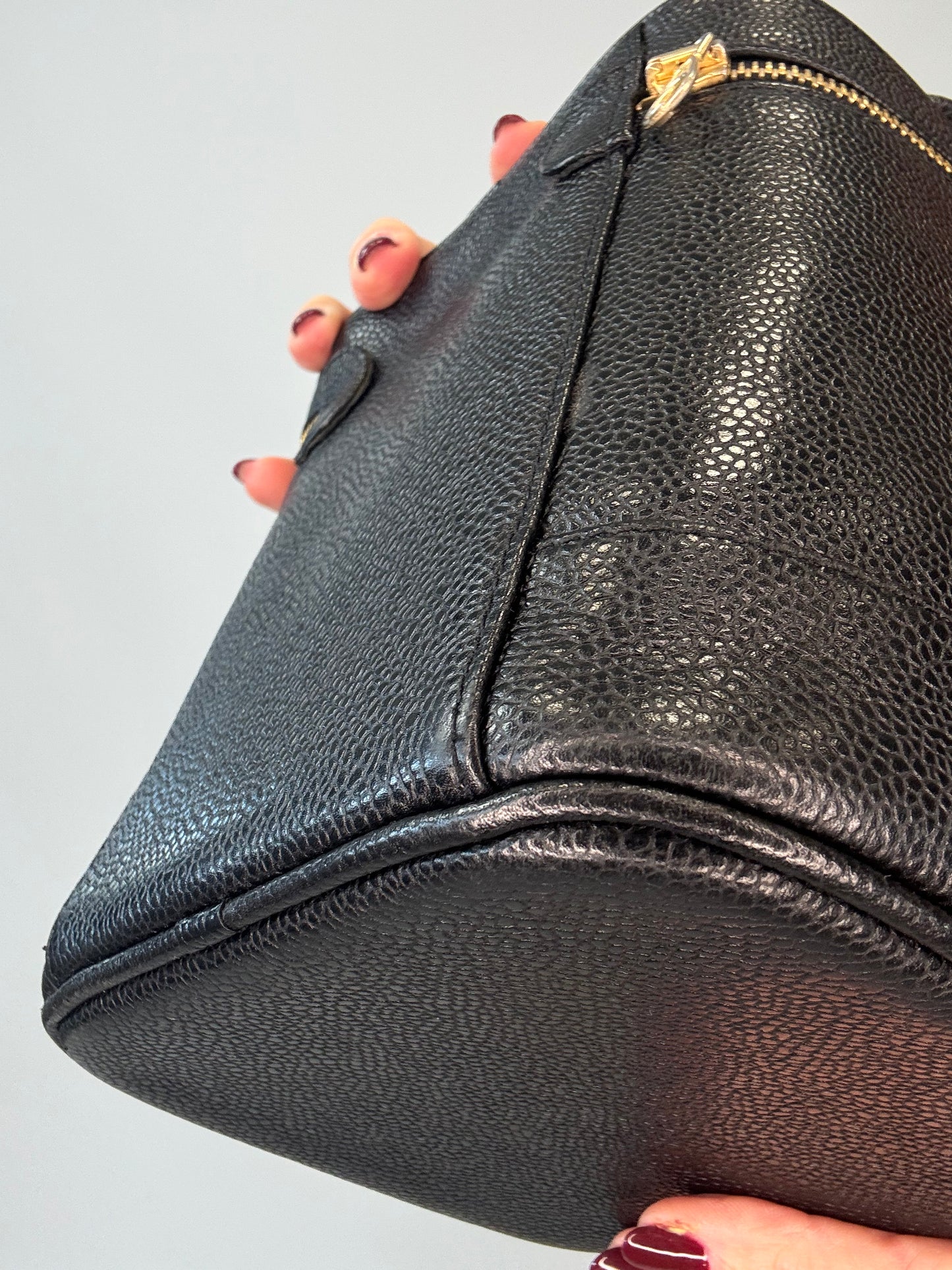 Chanel Caviar Vanity Cosmetic Case - Black