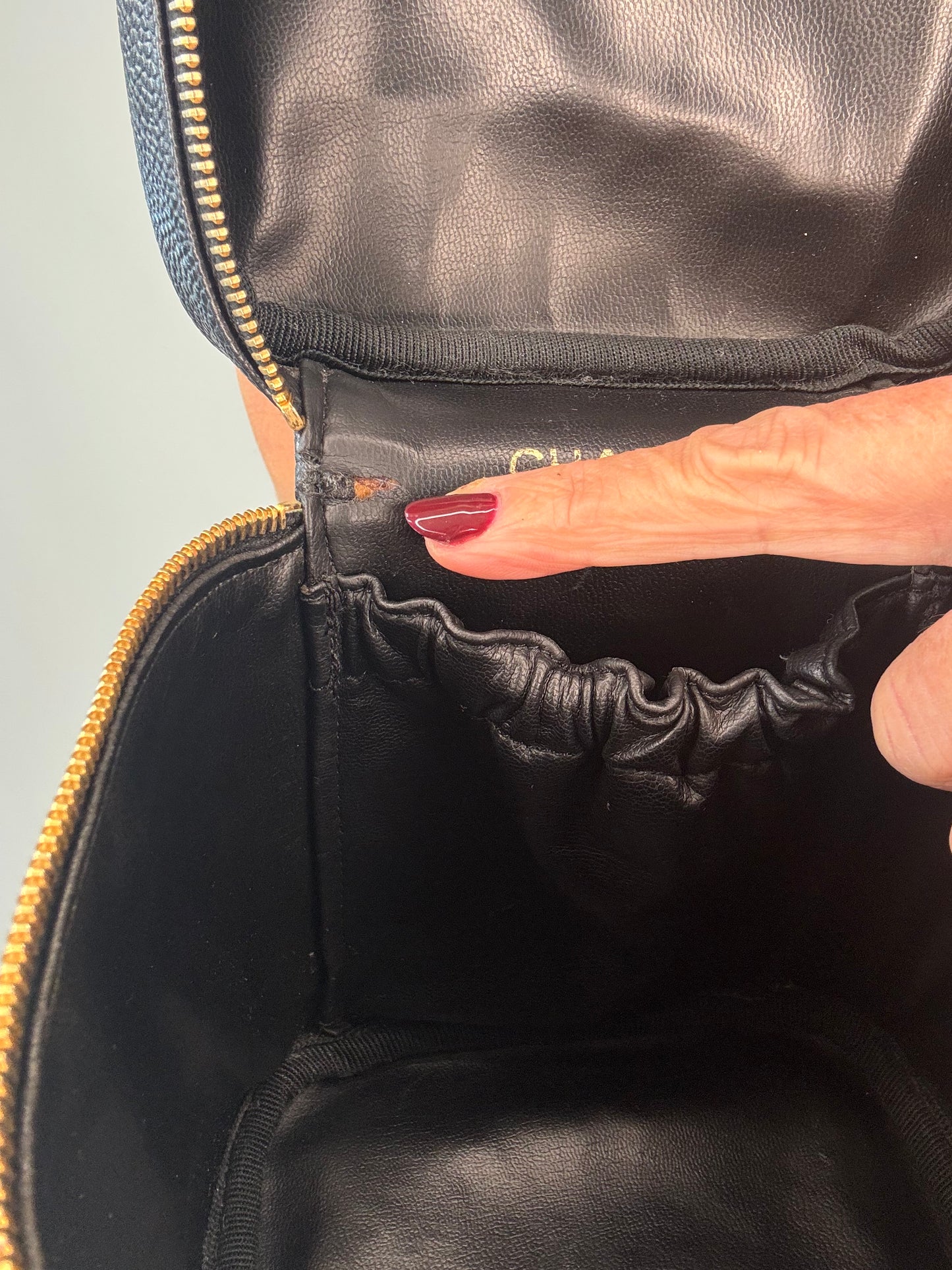 Chanel Caviar Vanity Cosmetic Case - Black