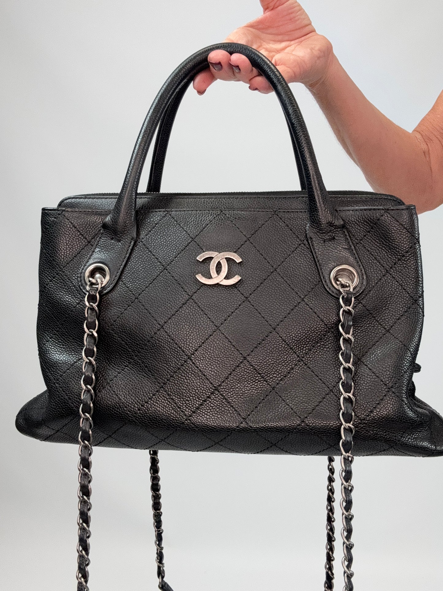 Chanel Grained Vegetal Calfskin Urban Shopping Tote - Black