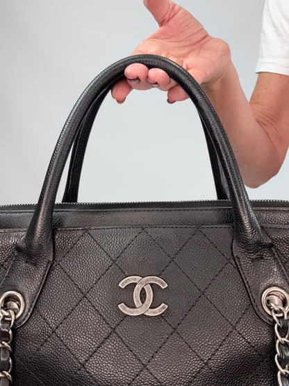 Chanel Grained Vegetal Calfskin Urban Shopping Tote - Black