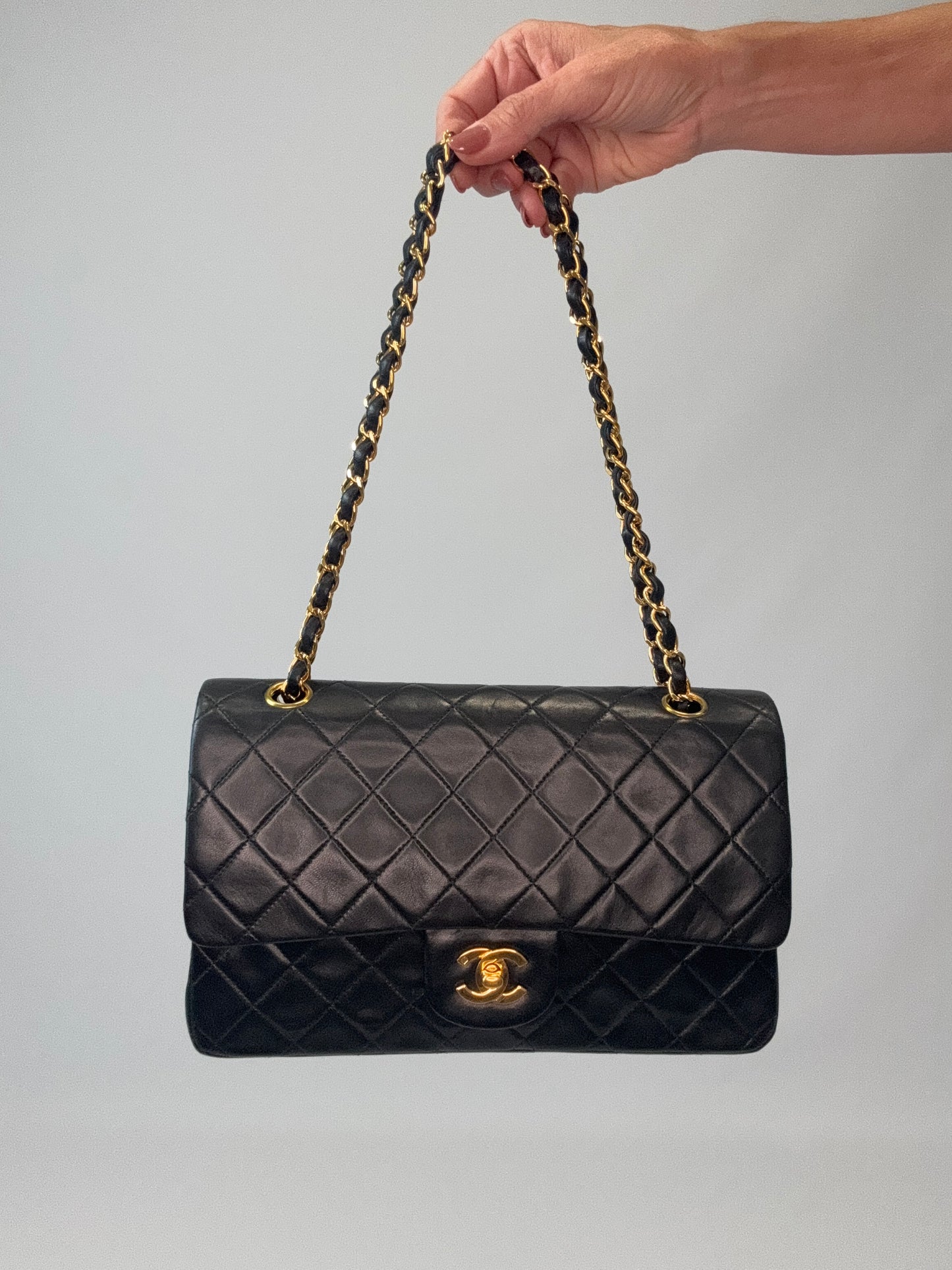 Chanel Quilted Lambskin Classic Double Flap - Vintage / Black