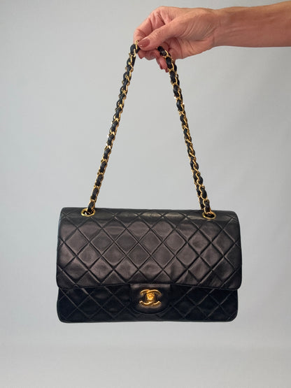 Chanel Quilted Lambskin Classic Double Flap - Vintage / Black