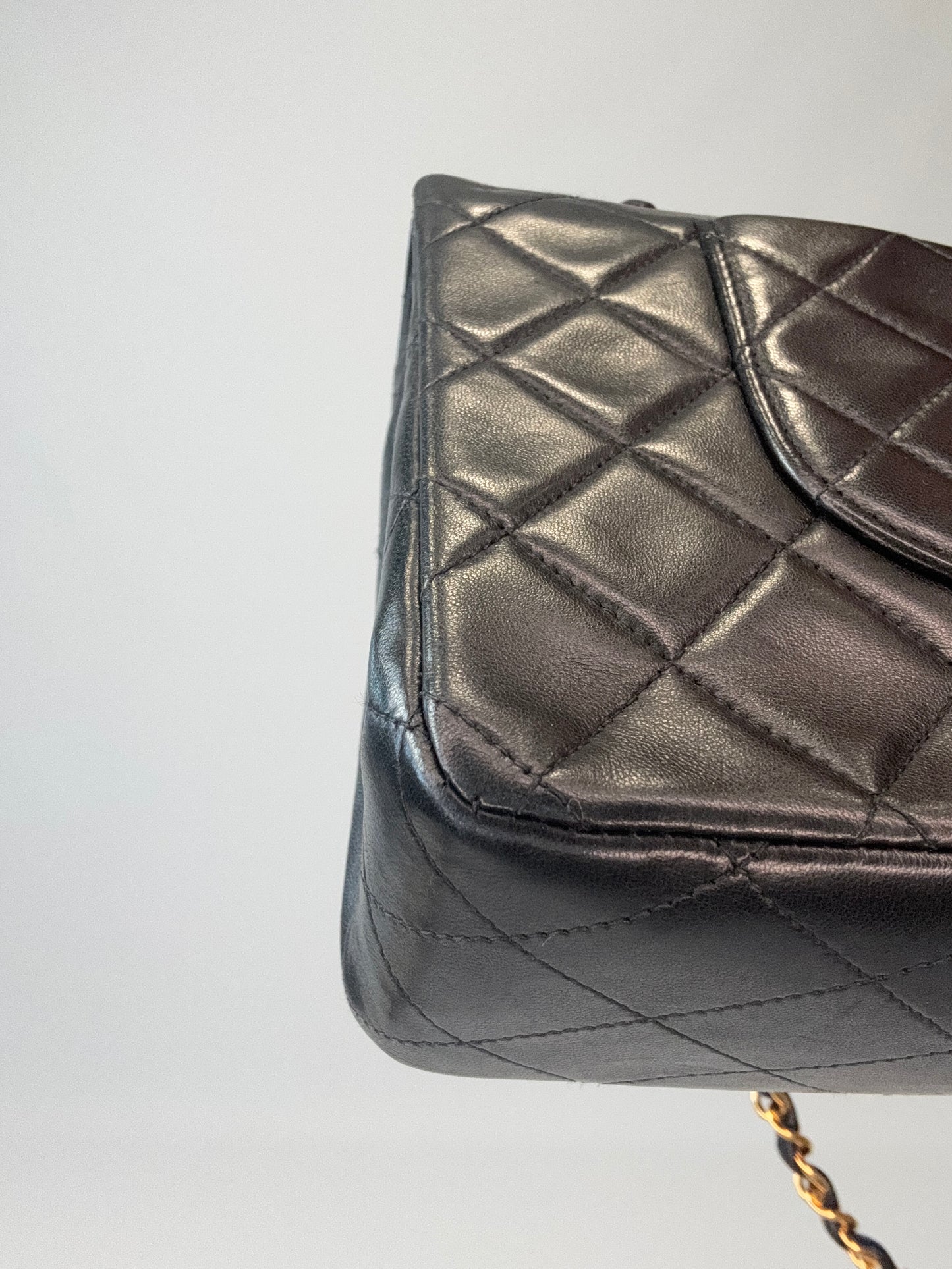 Chanel Quilted Lambskin Classic Double Flap - Vintage / Black