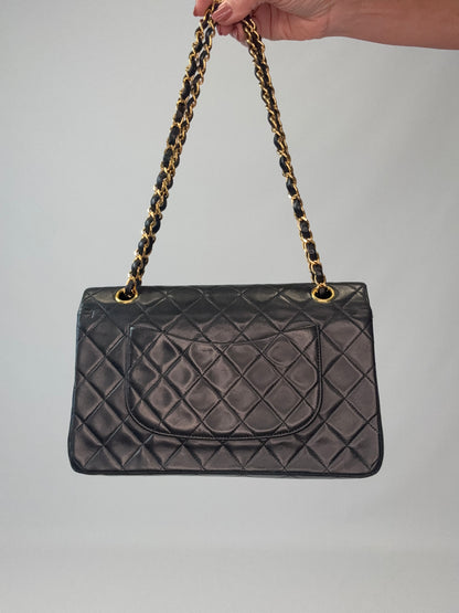 Chanel Quilted Lambskin Classic Double Flap - Vintage / Black