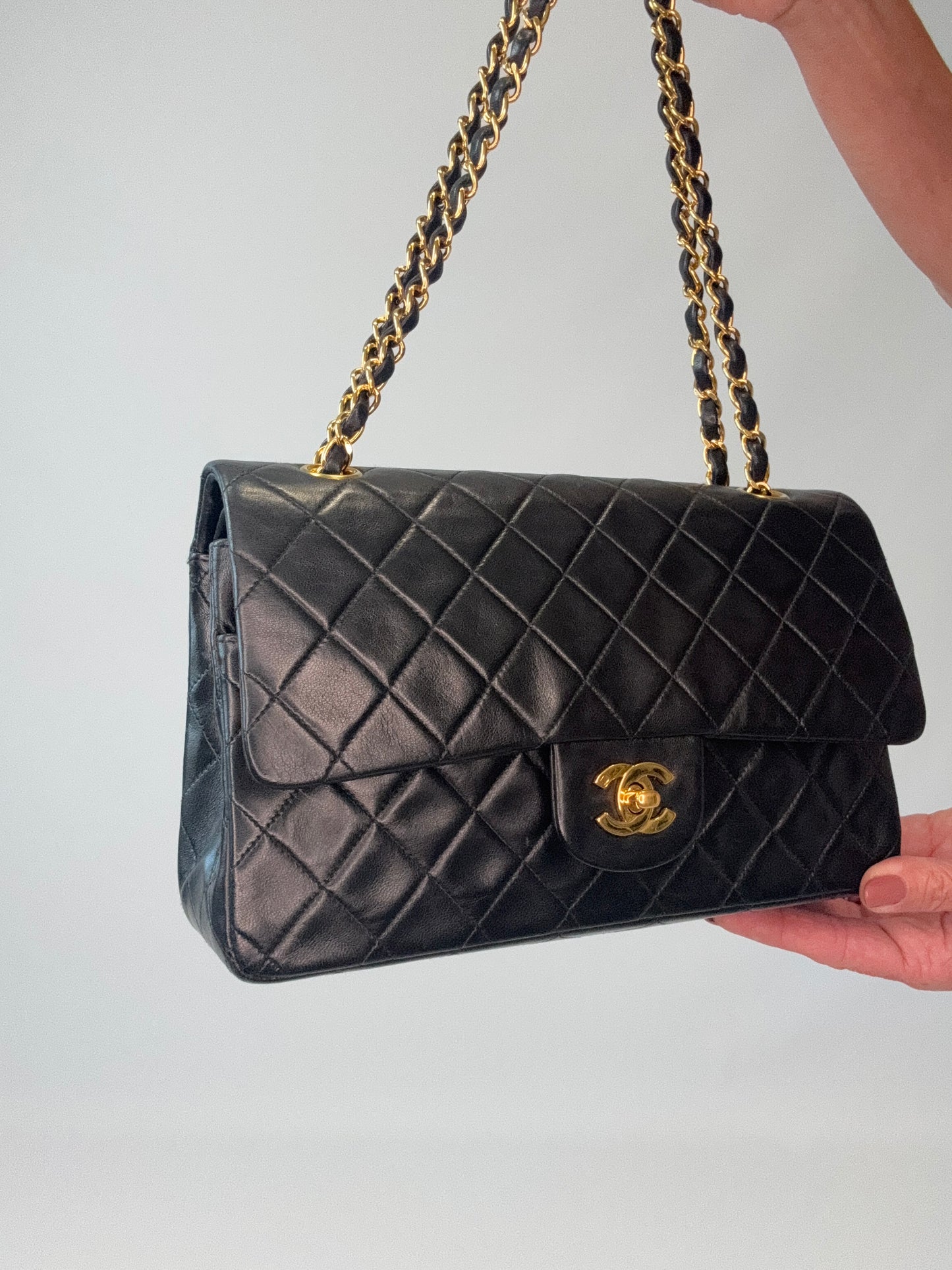 Chanel Quilted Lambskin Classic Double Flap - Vintage / Black