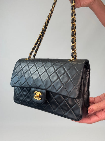 Chanel Quilted Lambskin Classic Double Flap - Vintage / Black