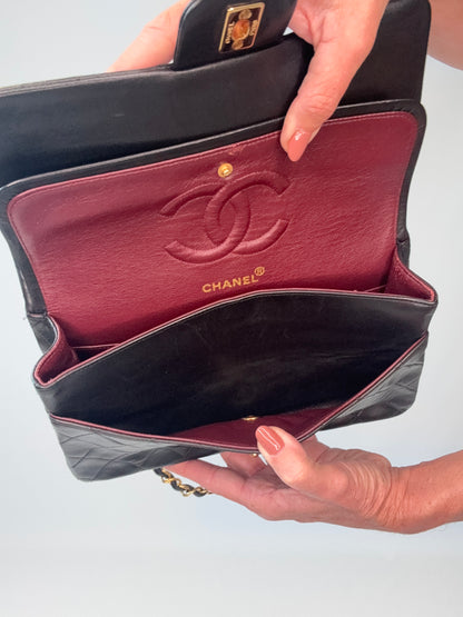 Chanel Quilted Lambskin Classic Double Flap - Vintage / Black