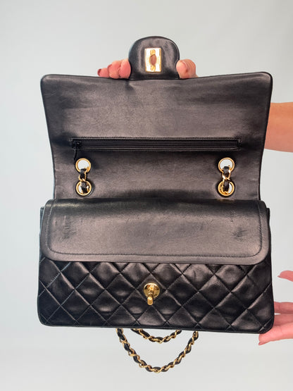 Chanel Quilted Lambskin Classic Double Flap - Vintage / Black