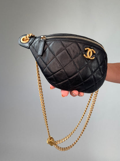 Chanel Waist Bag Sweetheart -Black