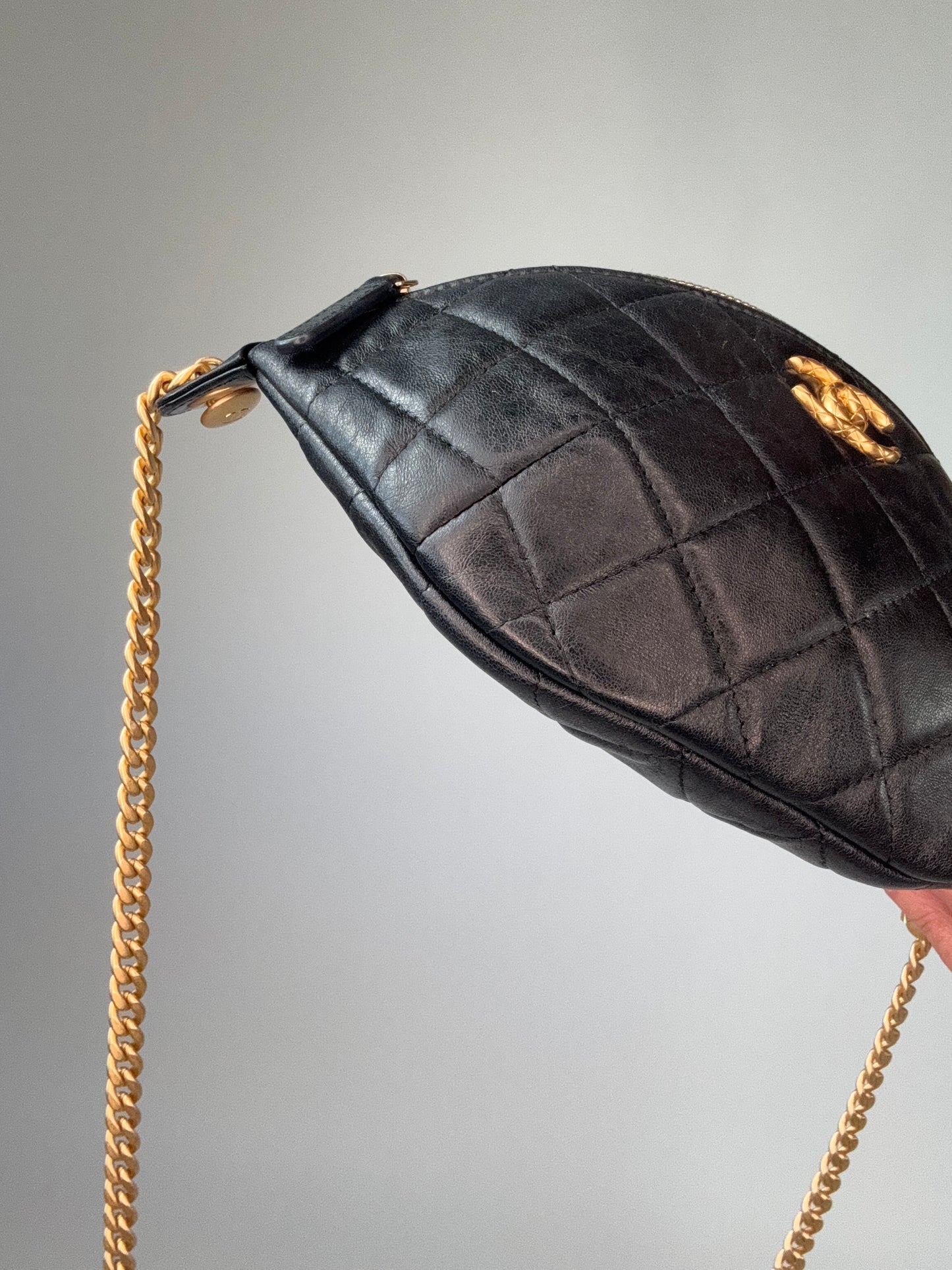 Chanel Waist Bag Sweetheart -Black