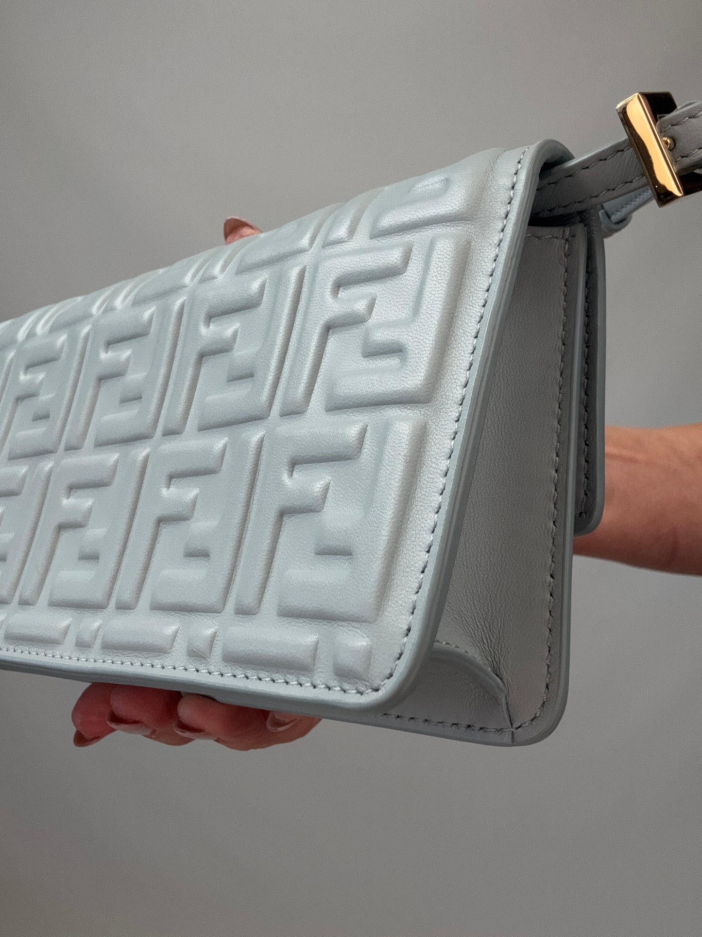 Fendi Wallet On Chain Baguette - Light Blue back right bottom corner