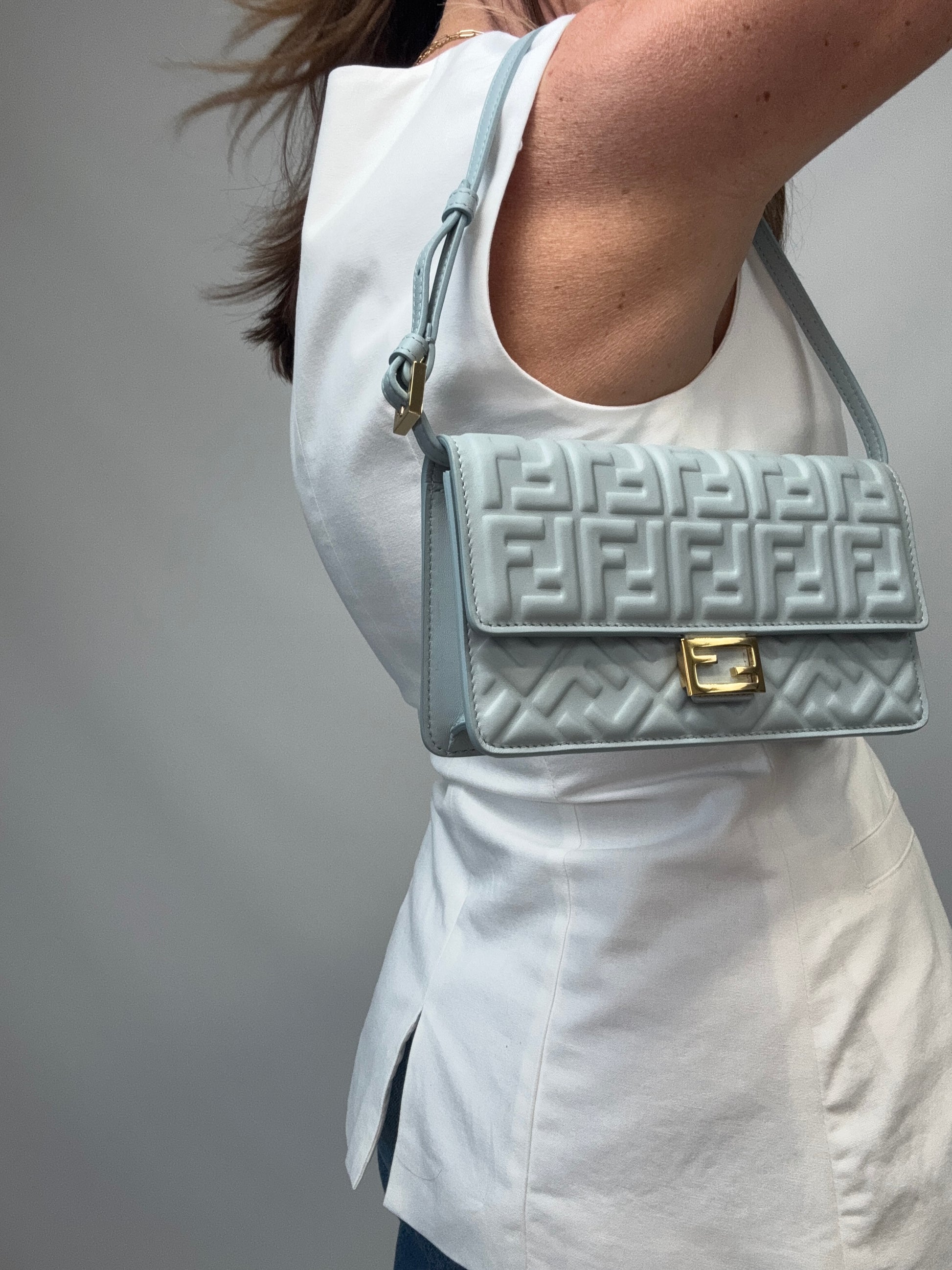 Fendi Wallet On Chain Baguette - Light Blue modeled