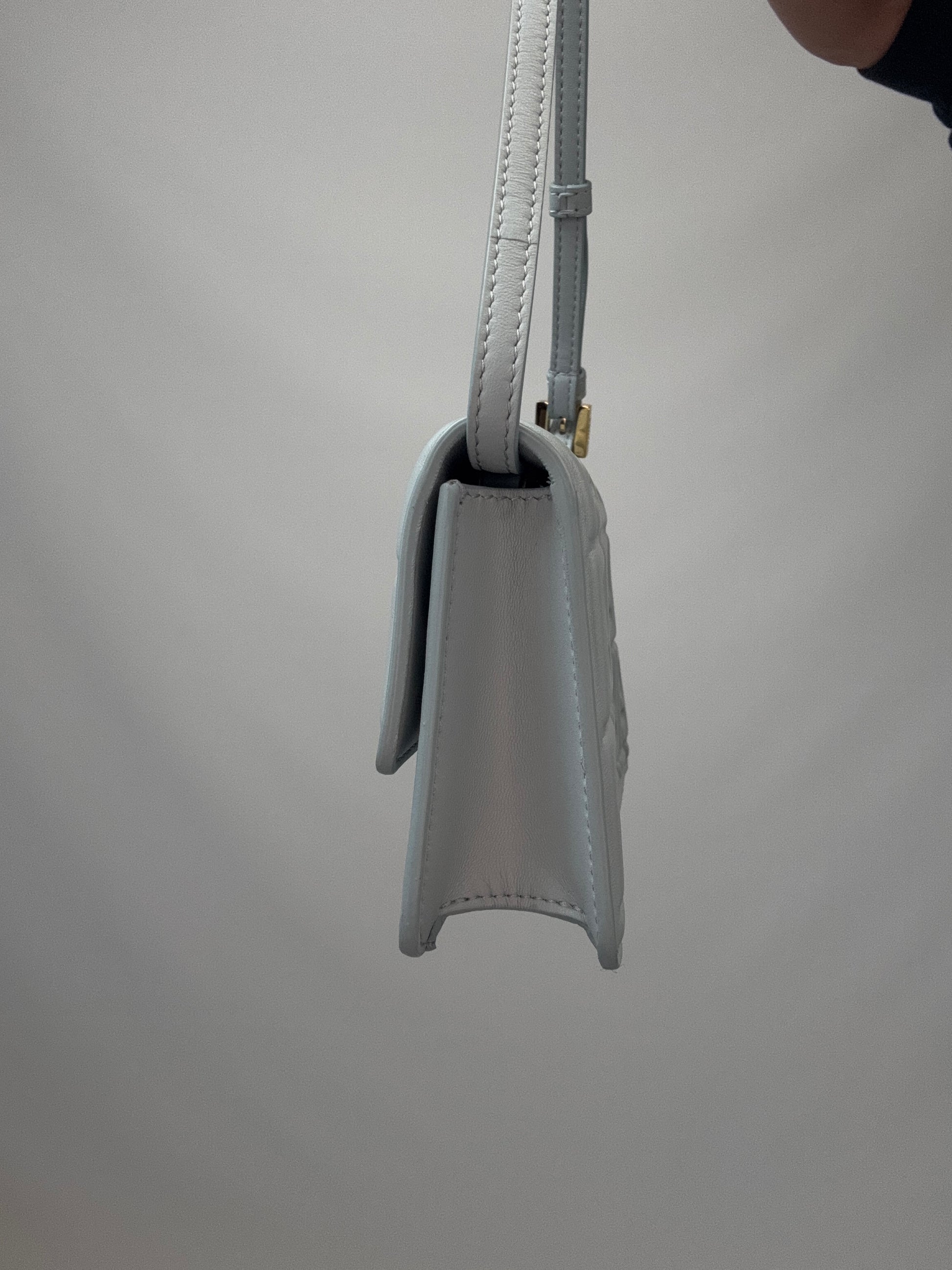 Fendi Wallet On Chain Baguette - Light Blue right side of handbag